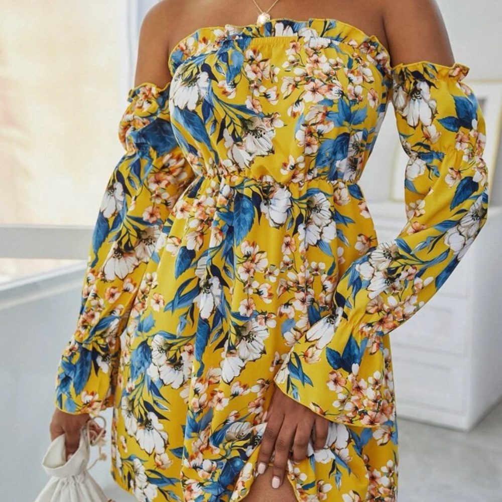*NWOT Off shoulder floral print dress